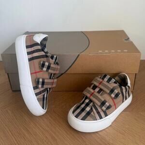 Burberry Mini Markham Check Toddler Sneakers - SZ EU 26 / US 9.5 C